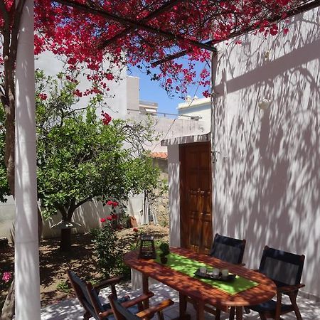 Neoclassical House Chrissi Akti Chania Exterior foto
