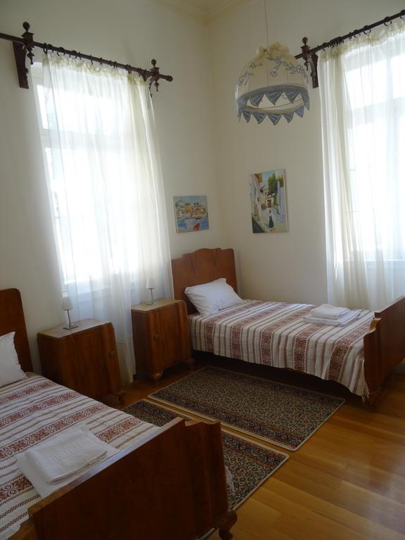Neoclassical House Chrissi Akti Chania Exterior foto