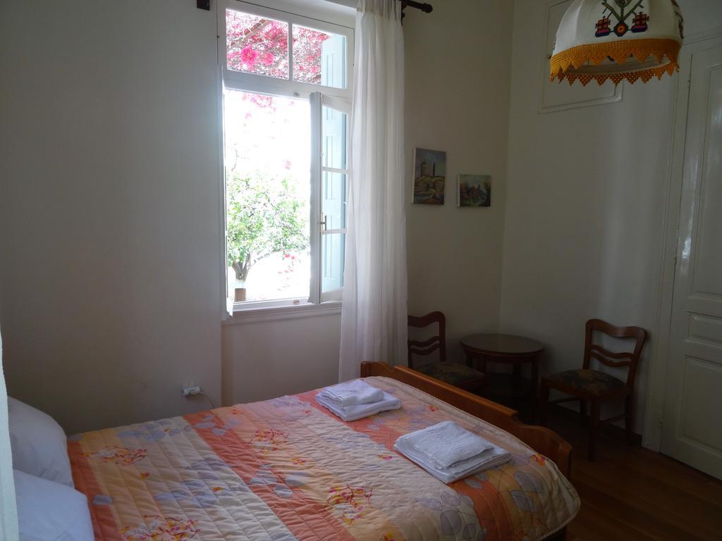 Neoclassical House Chrissi Akti Chania Exterior foto
